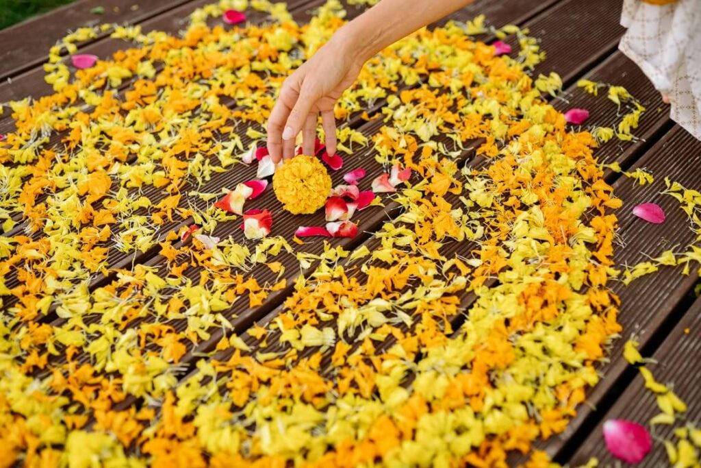 flower decoration ideas for griha pravesh