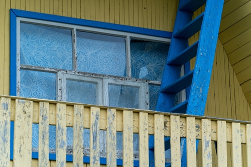 baby blue balcony wall paint