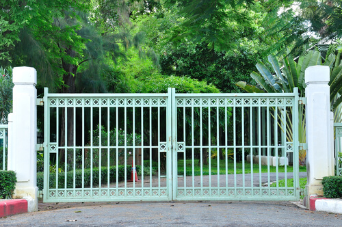 classical style iron gate design