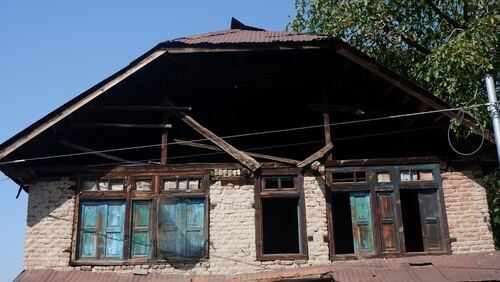 traditional houses in kashmir