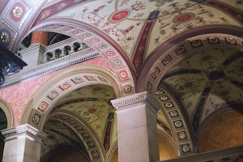 Arches decorated with Metallic Paints
